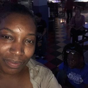 Meet your Posher, Veronica